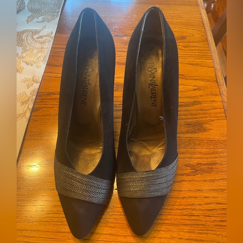 VINTAGE 1980 YVES SAINT LAURENT BLACK HEELS SZ 9.5